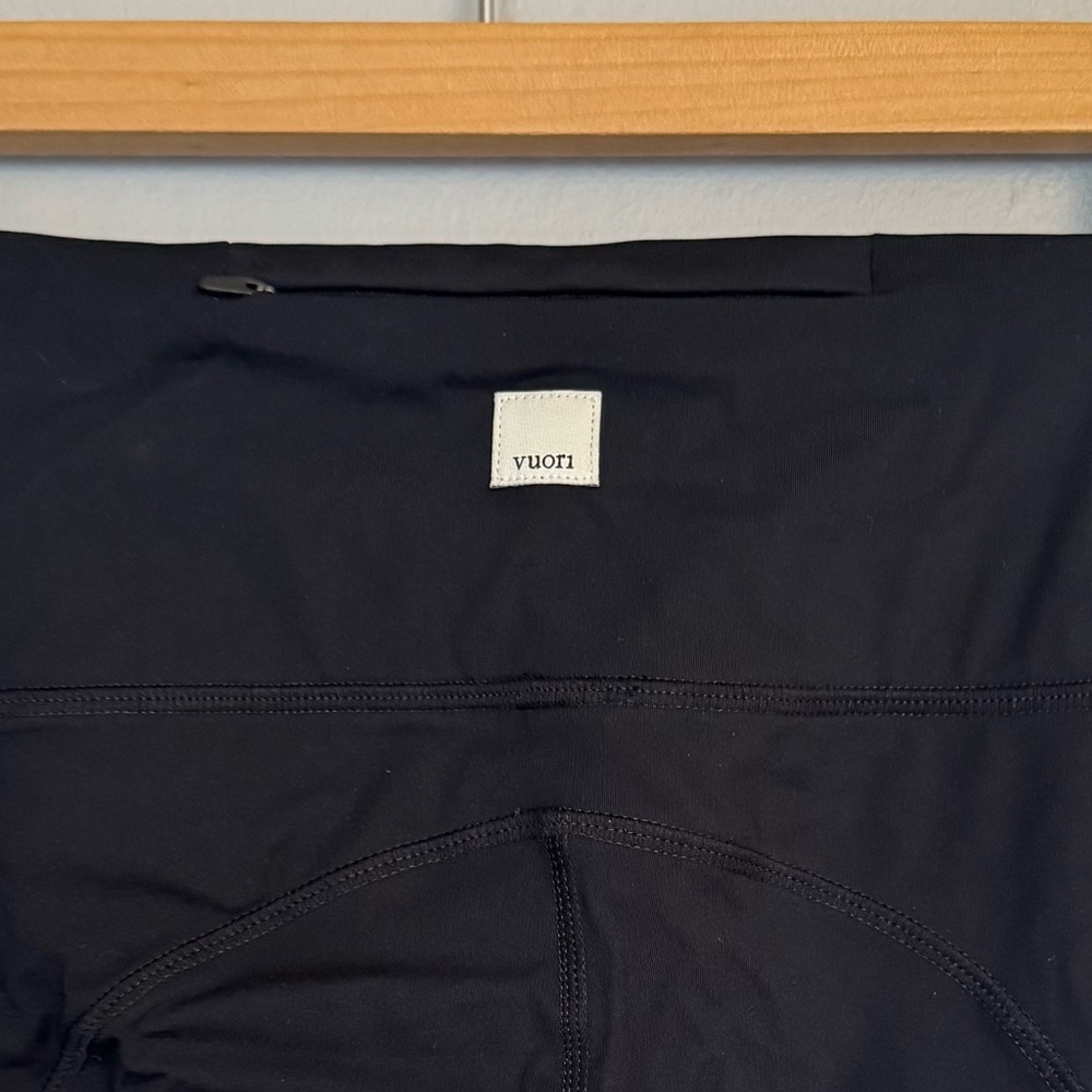 Vuori Women's Stride Black Leggings Running Pants Size XS - Picture 2 of 11